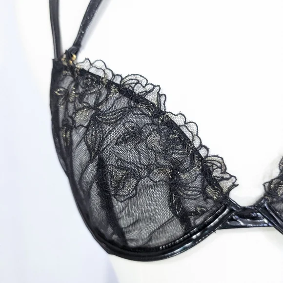 Victoria's Secret Very Sexy Demi Bra 34D New Sheer Low Cut Faux Leather Halter